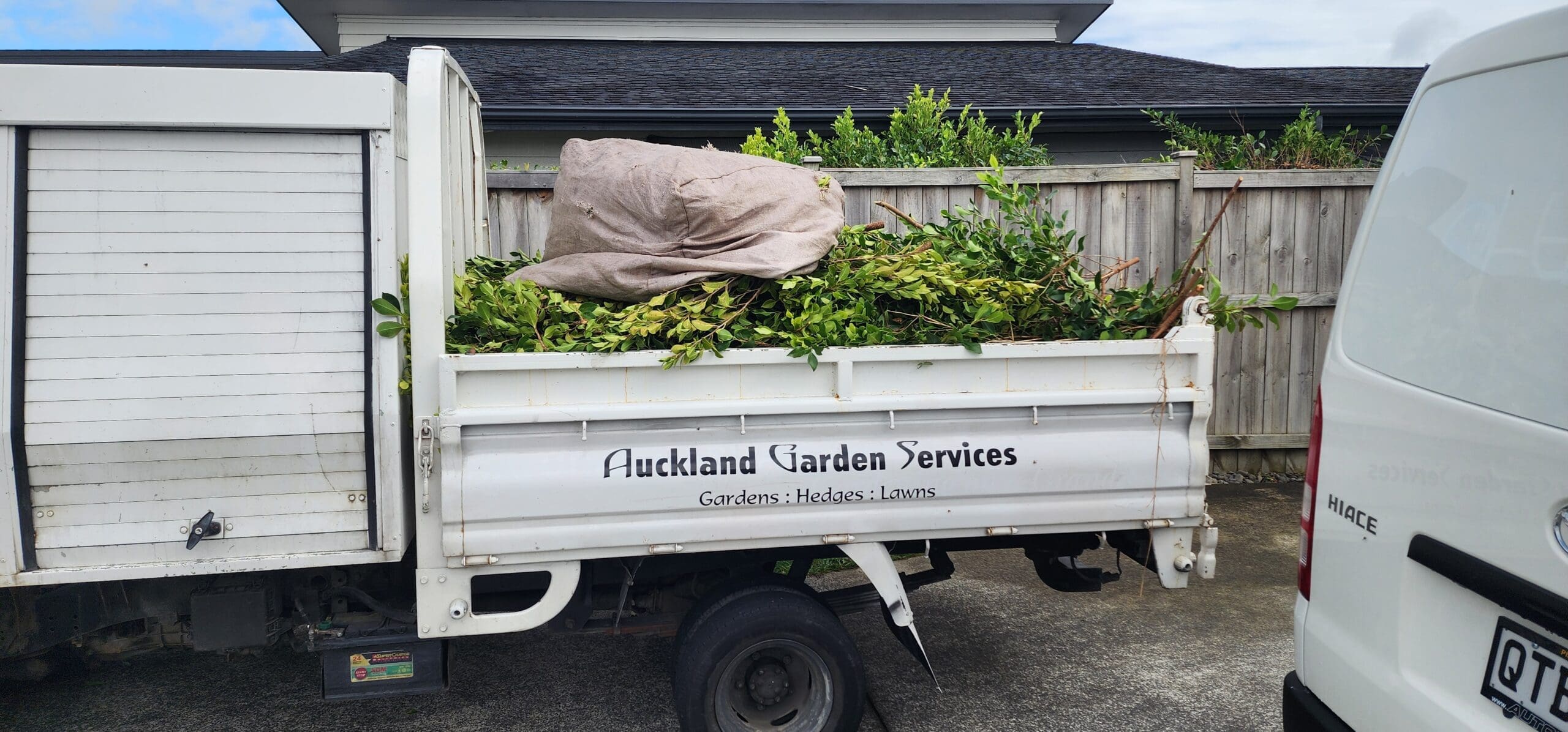 Commercial garden clean-up and green waste removal